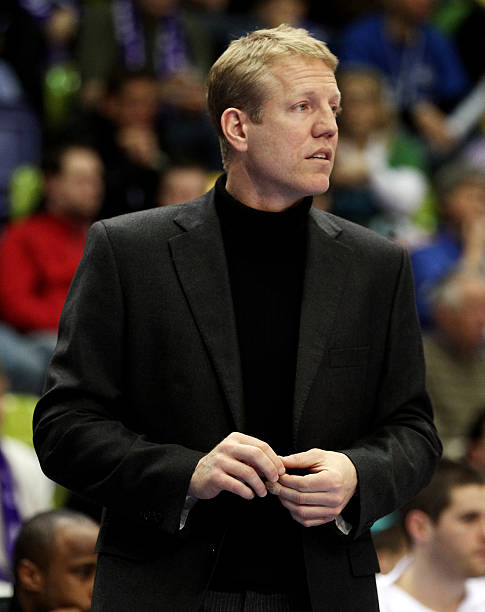 的冷静和稳 的冷静和稳